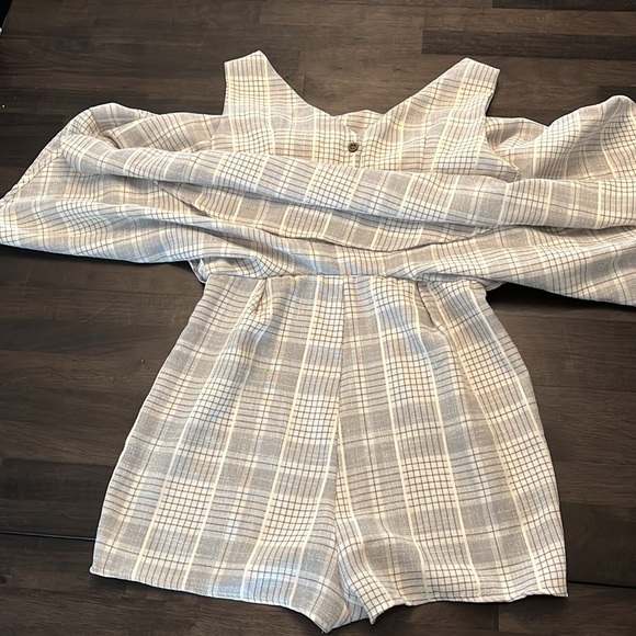 Grey and white plaid dress with built in shorts - Picture 2 of 7